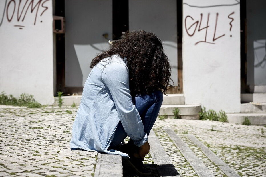 Adolescente violada, mulher, abusos sexuais, xxx