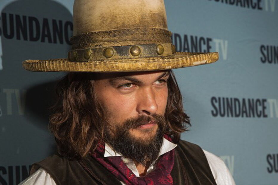 O ator havaiano Jason Momoa, de 38 anos, está em 2.º lugar da lista dos homens mais bonitos do mundo