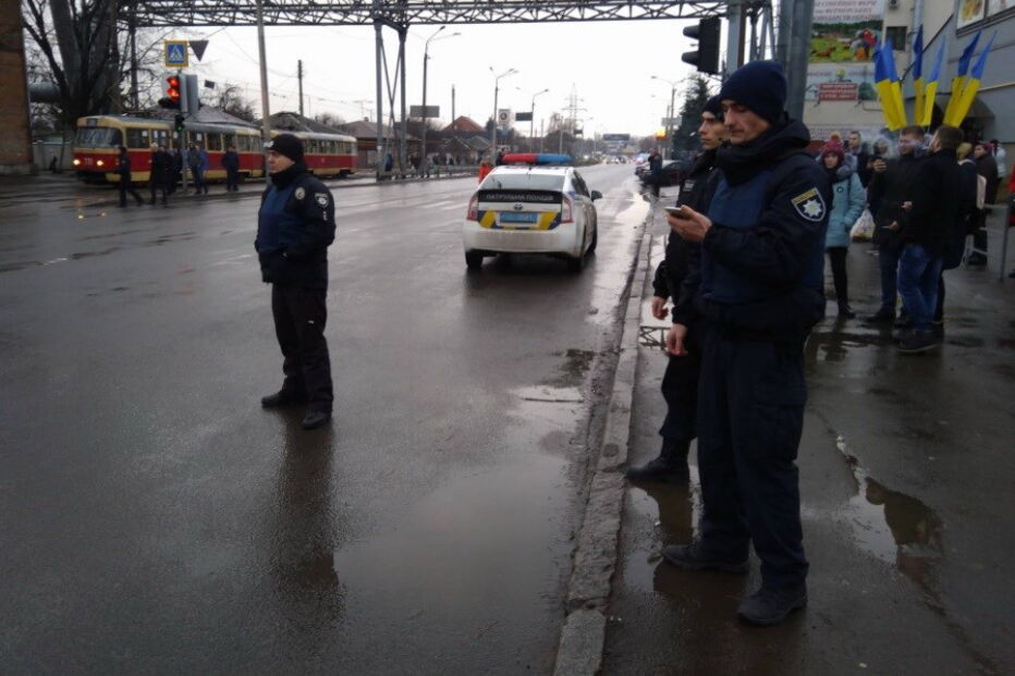 Homem com explosivos faz reféns na Ucrânia