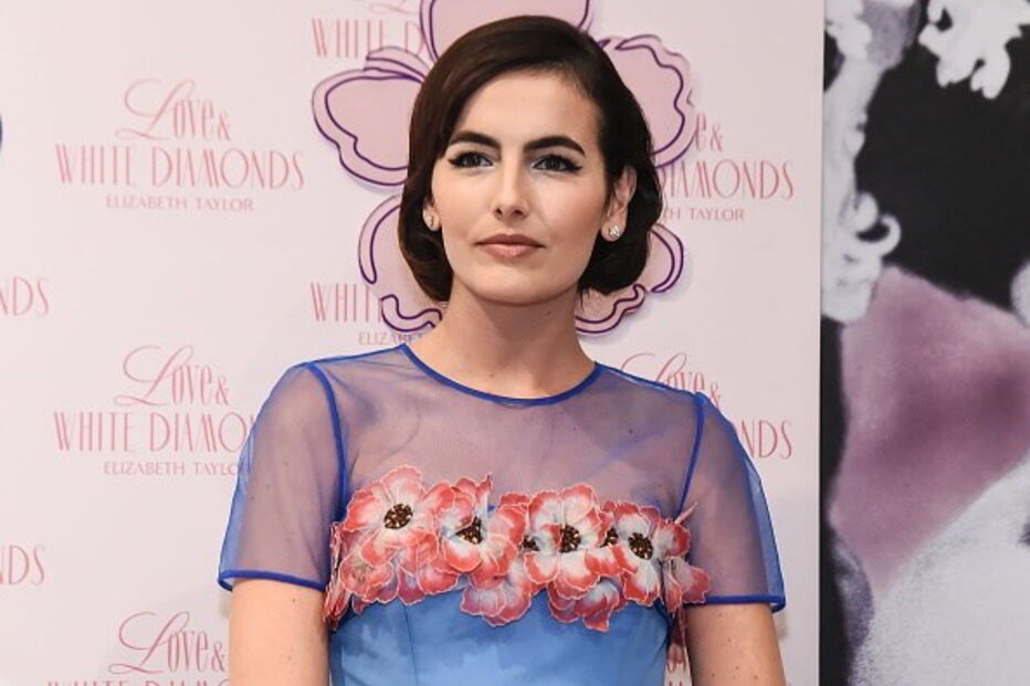 A atriz norte-americana, de ascendência brasileira, Camilla Belle Routh está em 10.º lugar da lista das mulheres mais bonitas de 2017