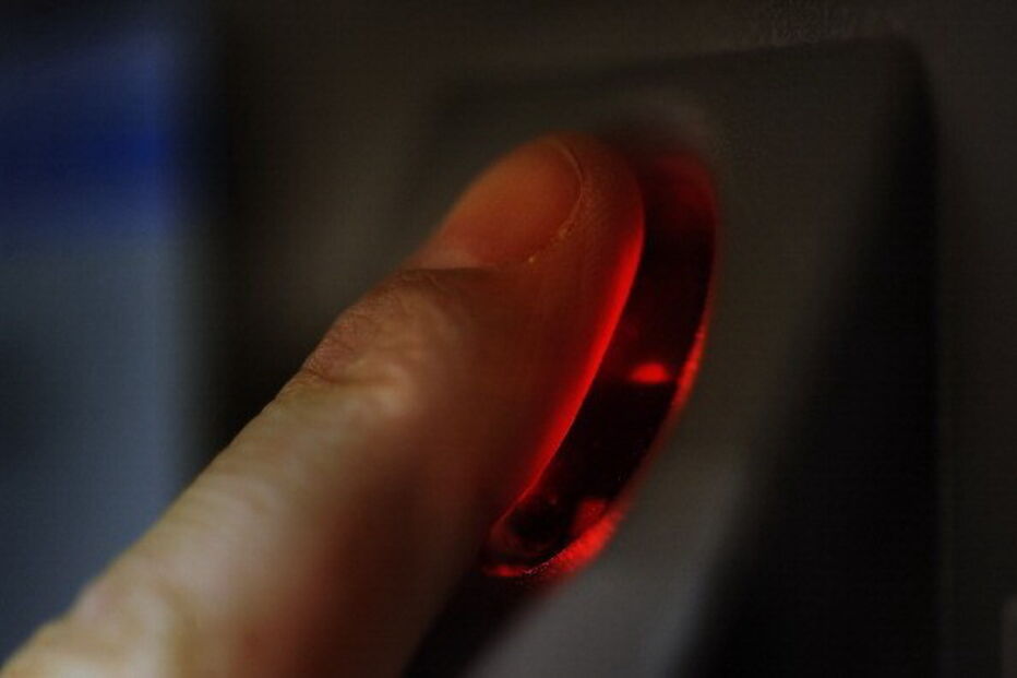 Controlo biométrico