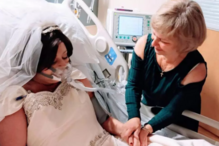 Casa-se no hospital com amor da sua vida horas antes de morrer