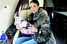 Namorada de Cristiano Ronaldo exibe anel de noivadoD