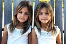 Gémeas fazem sucesso nas redes sociais