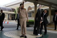 Primeiro-ministro da Tailândia manda jornalistas 