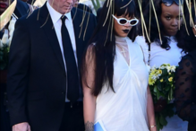 Rihanna chora morte de primo