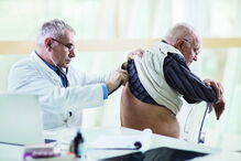 médicos, Serviço Nacional de Saúde, SNS, Ministério da Saúde, ministro da Saúde, Jorge Roque da Cunha, SIM, Governo, Adalberto Campos Fernandes, Urgências, Fórum Médico, saúde