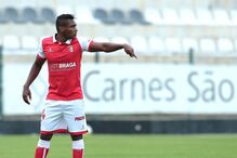 Assis do Sporting de Braga foi emprestado ao Paços de Ferreira