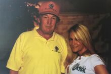 Jessica Drake esteve no quarto de Trump com mais duas amigas