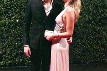 Alex Pall com a namorada