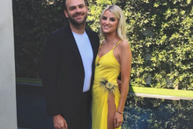 Alex Pall com a namorada