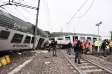 Descarrilamento de comboio provoca três mortos em Milão