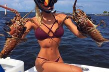 Emily Riemer tem 23 anos e é modelo e pescadora de alta competição