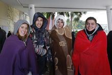 Fãs passam noites ao relento para ver U2