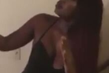 Mulher fez-se passar por boneca sexual