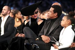 Jay-z (ao lado da mulher Beyoncé e da filha Blue Ivy Carter) não conquistou nenhum prémio Grammy apesar de ser o artista com mais nomeações