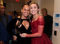 Alicia Keys e Miley Cyrus