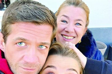 Julie Sergeant regressa ao trabalho