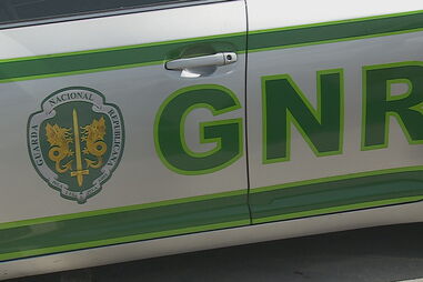 Rouba anel de diamantes e acaba detida pela GNR