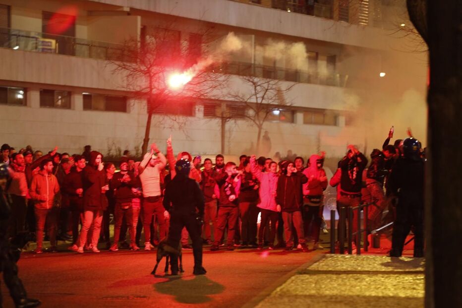 As imagens que marcam o dérbi antes do apito inicial