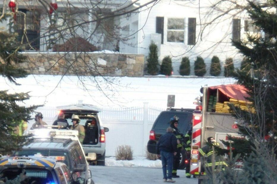 Equipas dos bombeiros na casa dos Clinton