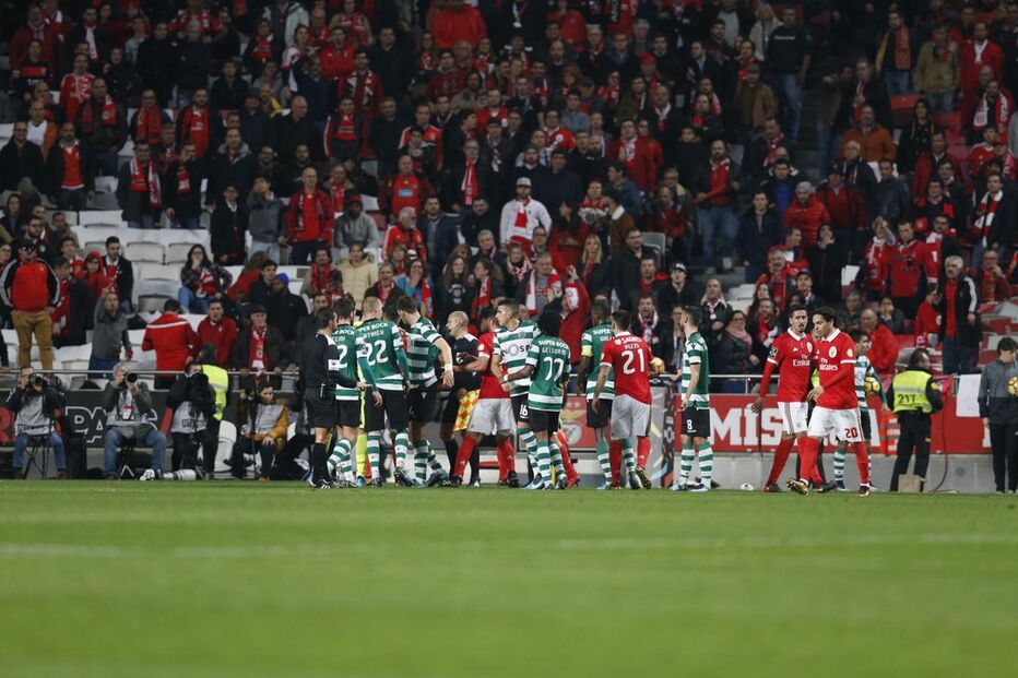 As imagens que marcaram o Benfica-Sporting