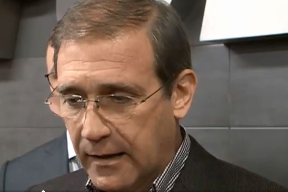 Passos Coelho comenta veto de Marcelo