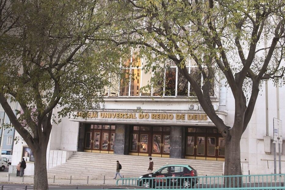 Ex-pastor da IURD admite abandono de crianças