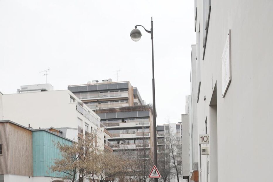 Presidente francês esteve presente nas homenagens às vítimas do atentado no Charlie Hebdo