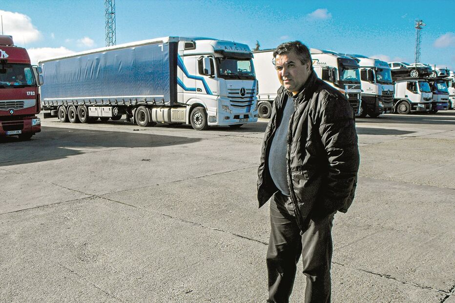 Paulo Morais é camionista e na madrugada de ontem teve de parar em Salamanca porque, disse ao CM, as vias para Madrid e Valladolid estavam “intransitáveis”