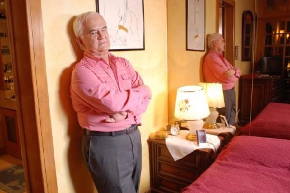 Carlos Castro, de 65 anos, foi assassinado, estava apaixonado por Renato