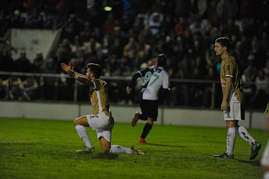 Caldas apura-se pela primeira vez para as meias-finais da Taça de Portugal
