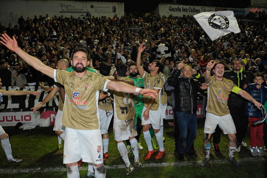 Caldas apura-se pela primeira vez para as meias-finais da Taça de Portugal