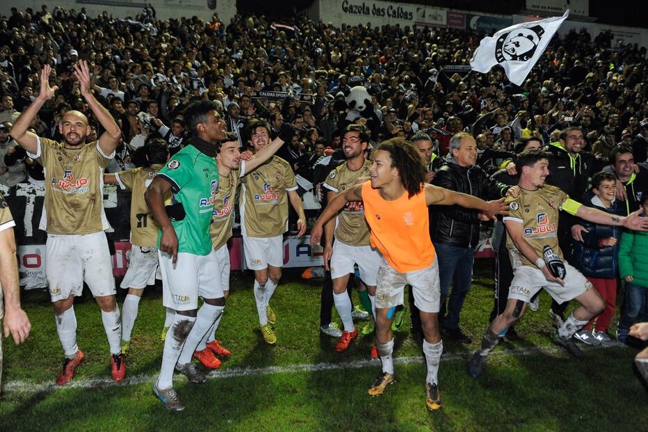 Caldas apura-se pela primeira vez para as meias-finais da Taça de Portugal