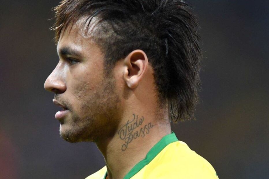 Neymar tatuou 