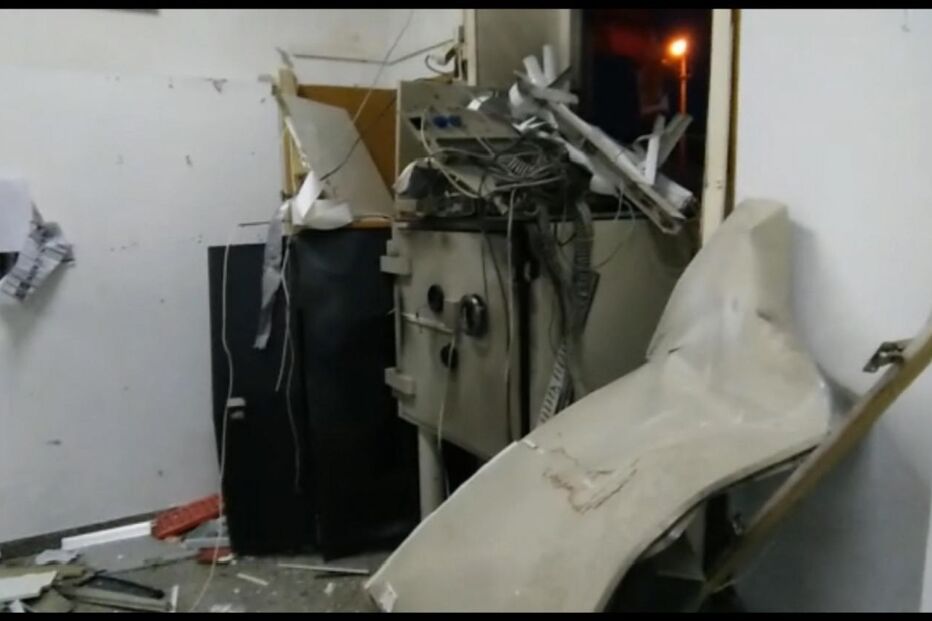 Explosão de multibanco deixou edifício de Junta de Freguesia de Vila do Conde destruída 