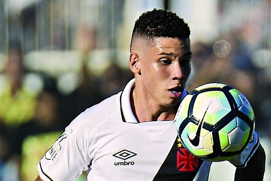 Paulinho joga no Vasco da Gama