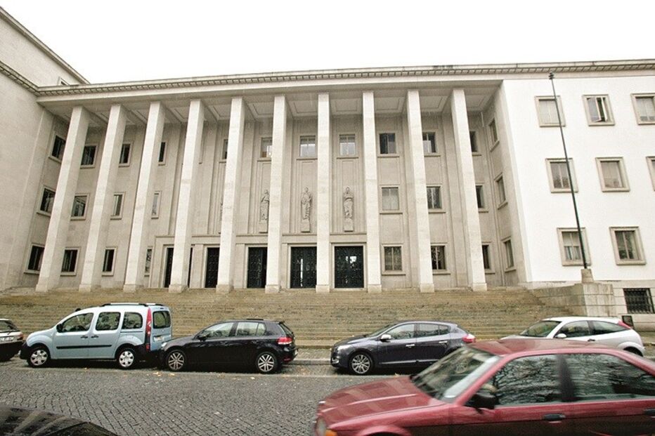 Tribunal do porto