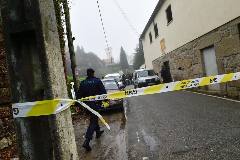 Incêndio em associação de Vila Nova da Rainha, Tondela, fez oito mortos e 38 feridos