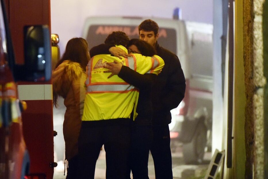 Incêndio em associação de Vila Nova da Rainha, Tondela, fez oito mortos e 38 feridos