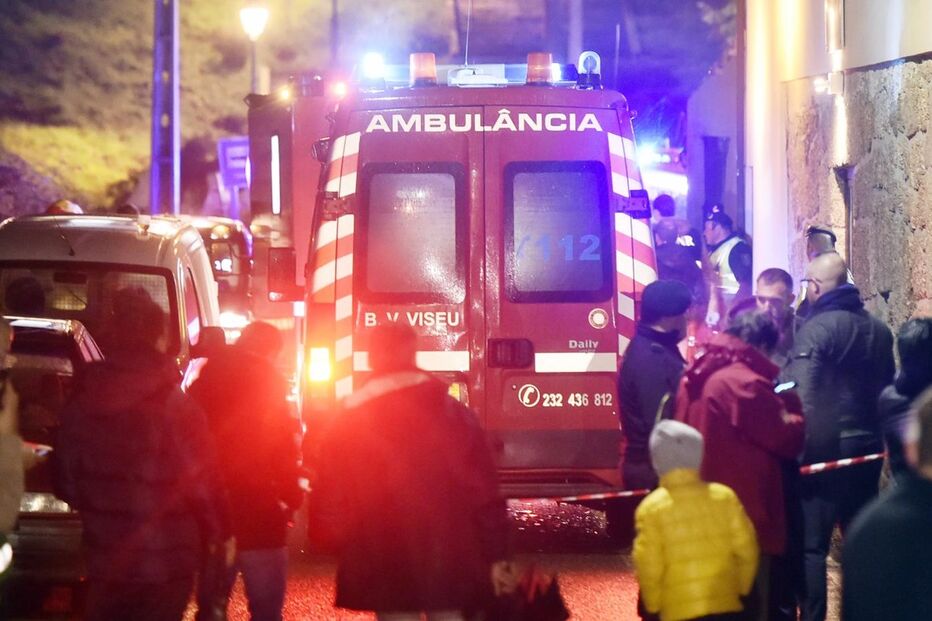 Incêndio em associação de Vila Nova da Rainha, Tondela, fez oito mortos e 38 feridos