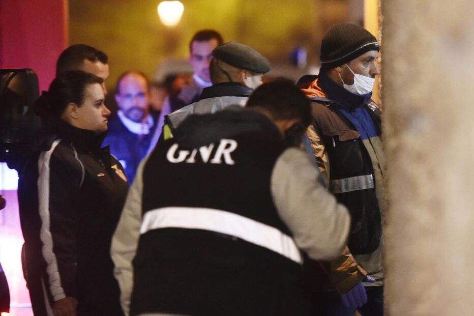 Incêndio em associação de Vila Nova da Rainha, Tondela, fez oito mortos e 38 feridos