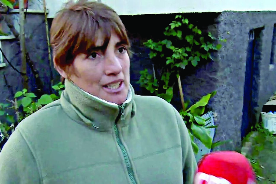 Odete Gonçalves ficou presa nos corpos das pessoas que caíram