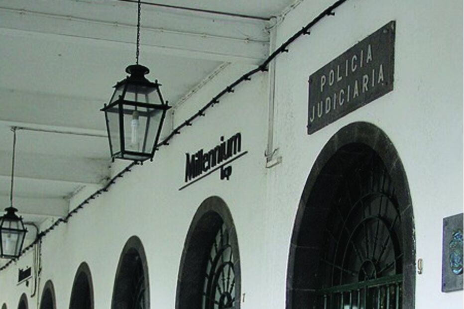 Ponta Delgada, PJ, Açores, CTT, Segurança Social, Polícia Judiciária, crianças, crime, crimes sexuais, pedofilia, menina, abuso sexual, São Miguel