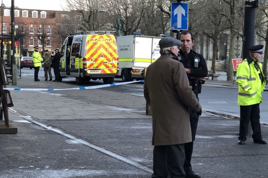 Ameaça do bomba em Salisbury, Inglaterra