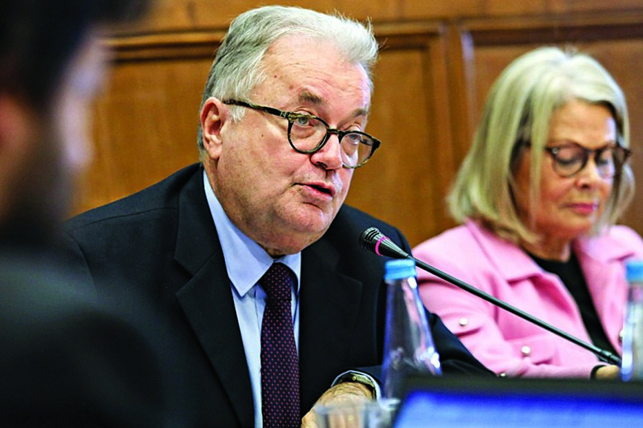 RTP, sócios, milhões públicos, Daniel Deusdado, Produções Fictícias, Canal Q, Estado do Sítio