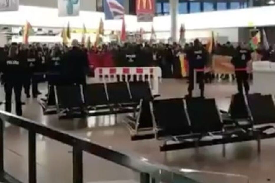 Protestos e luta no aeroporto de Hannover