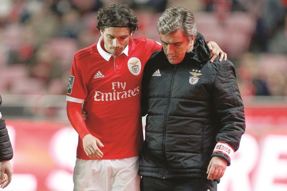 Krovinovic lesionou-se nos ligamentos do joelho direito e falha o resto da época. Será operado nos próximos dias    