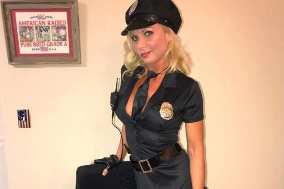 Dawn era conhecida nas redes sociais como 'Kitty Kat' e trabalhava como acompanhante de luxo às escondidas da família