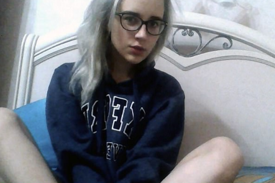 Jovem foi estrangulada, esfaqueada e abusada sexualmente pelo ex-namorado